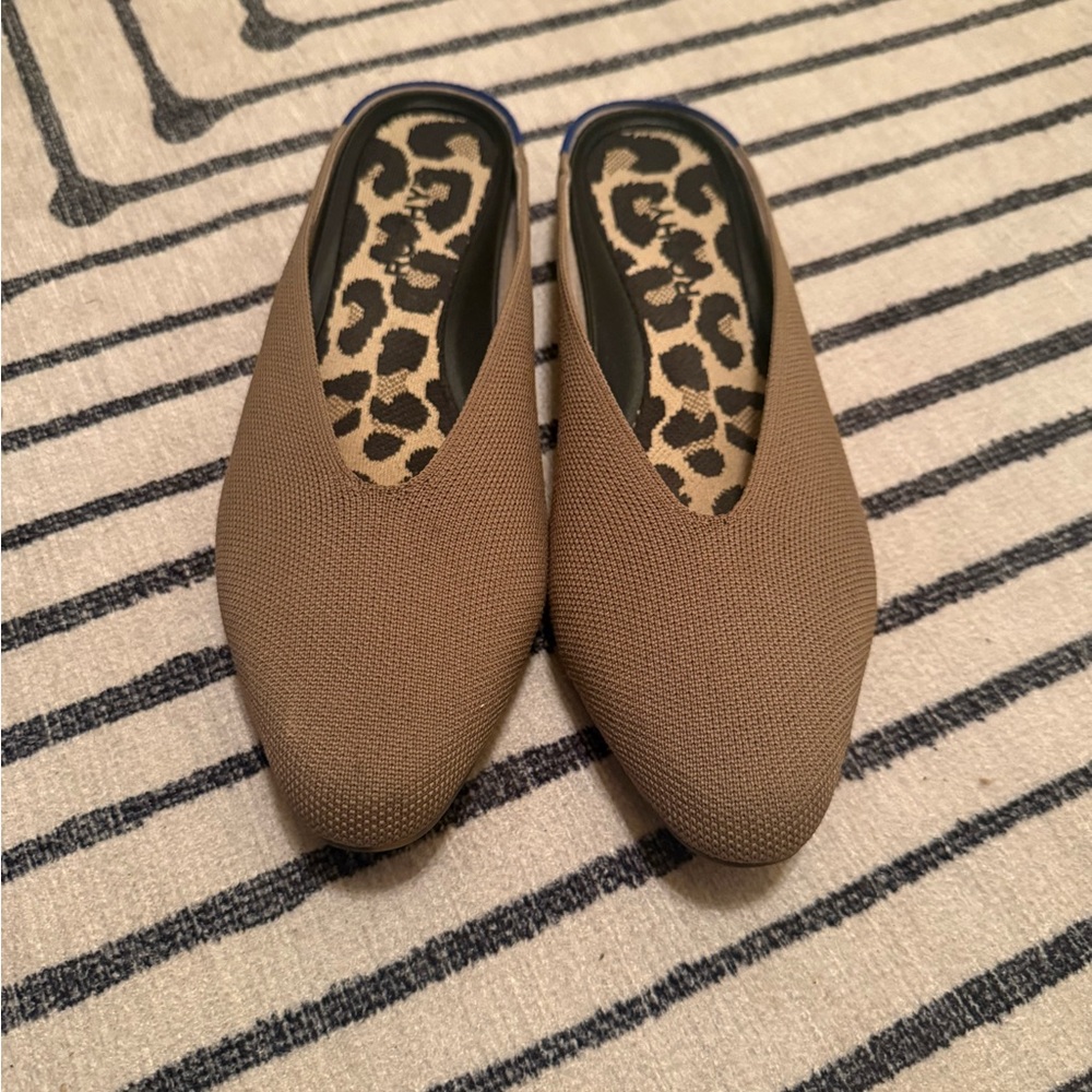 Rothy’s The Almond Demi Mule Size 8